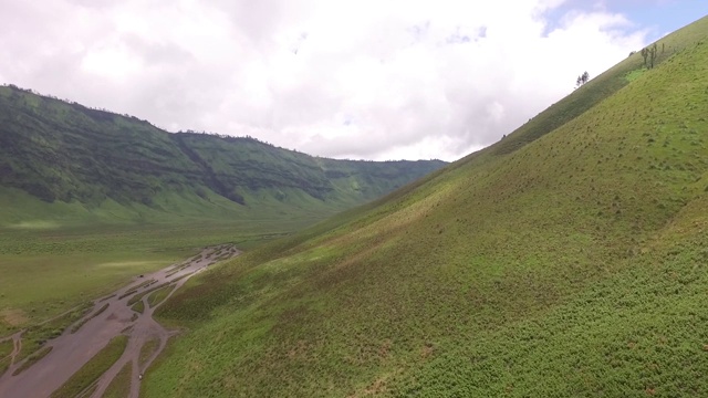 鸟瞰图，草原，Bromo tenger国家公园视频下载