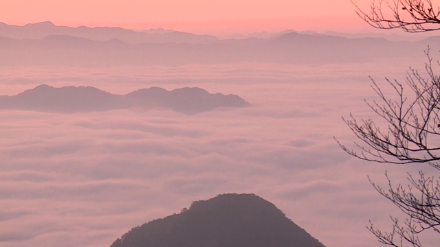 京都大江山下的云海视频素材