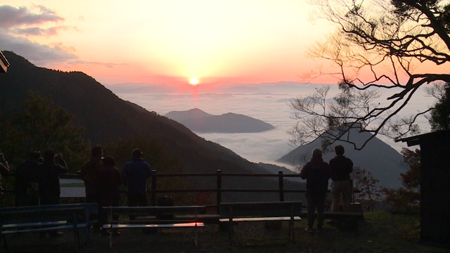 京都大江山下的云海视频素材