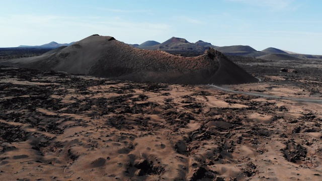 兰萨罗特岛火山口鸟瞰图。加那利群岛视频素材