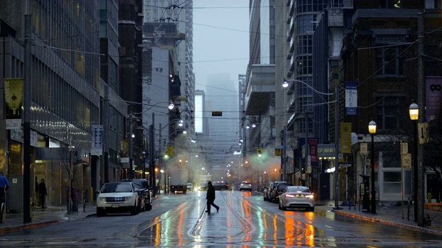 夜雨之城视频素材