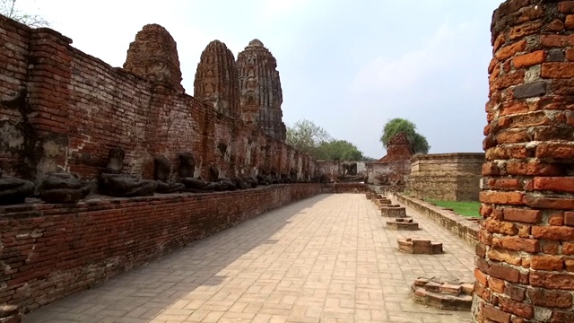 泰国玛哈那寺的古老佛教寺庙视频素材