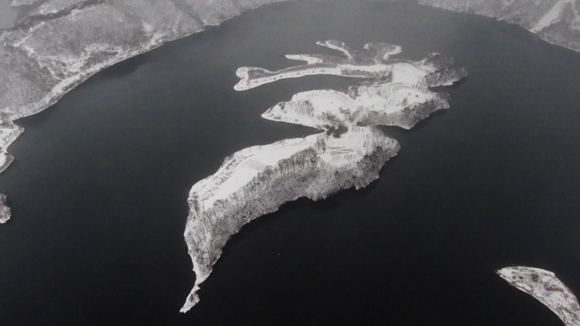 韩国全拉岛，玉尊湖和文地城岛的雪景视频素材