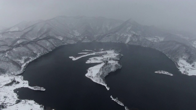 韩国全拉岛，玉尊湖和文地城岛的雪景视频素材