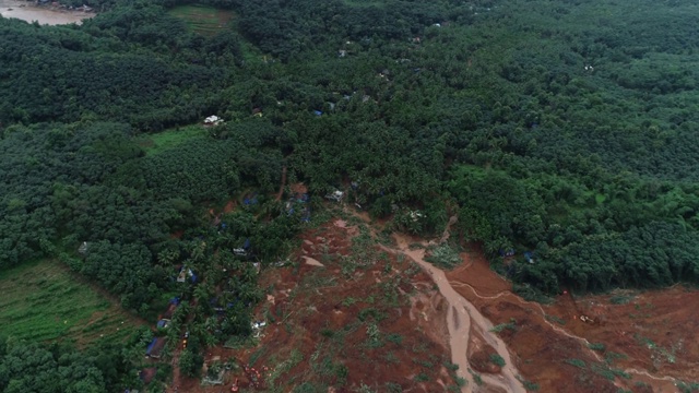 印度西部高止山脉的山崩鸟瞰图视频下载