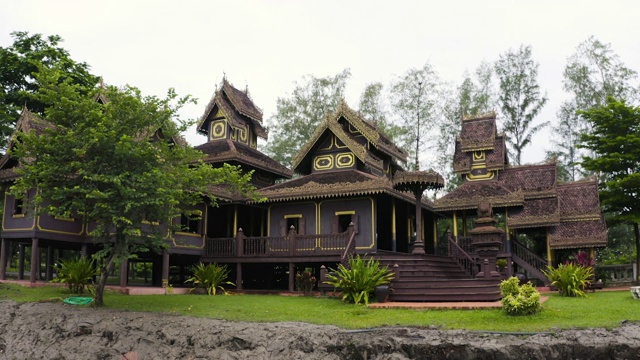 美丽的空中北寺建筑在泰国古城，来自曼谷的Muang Boran视频下载