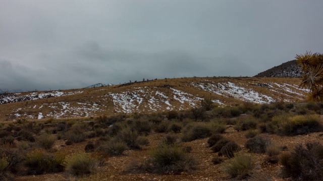 查尔斯顿山沙漠内华达冬季降雪时间为4K视频素材