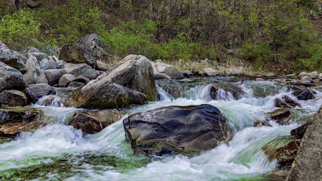 Naerincheon Stream / Inje-gun，江原道，韩国视频素材