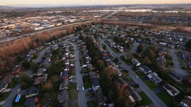 Lougheed高速公路皮特草原BC鸟瞰图视频素材