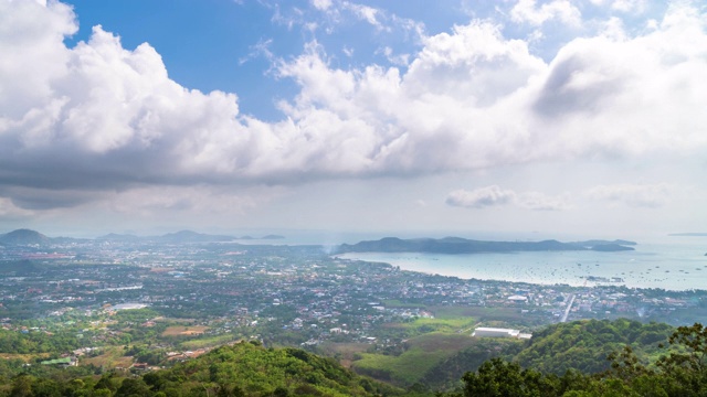 从Nagakerd山顶俯瞰普吉岛的城市景观。著名的旅游目的地，泰国-时光流逝视频素材