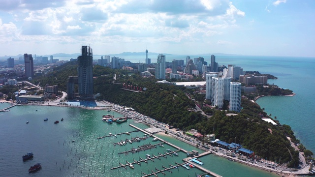 鸟瞰图芭堤雅海滩芭堤雅市，春武里省附近曼谷，泰国视频素材