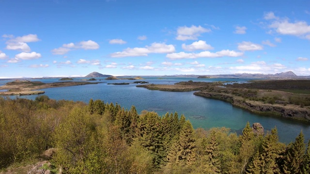 冰岛北部的Myvatn湖景观视频素材