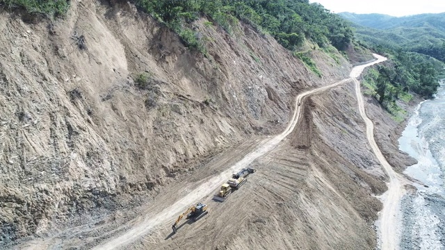 山腰道路施工无人机(4k)视频素材