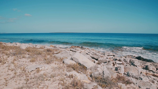 巴利阿里岛福门特拉落基海岸线旅游视频素材