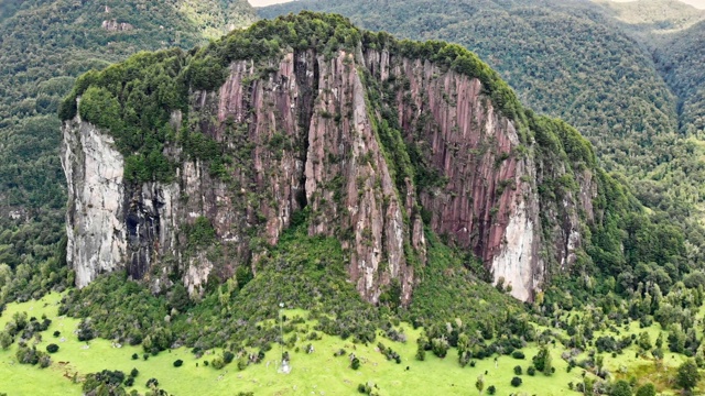 Coyhaique的英国松饼山视频素材