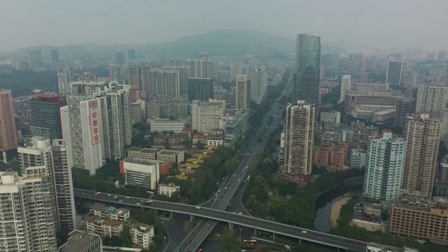 阴天广州市中心交通街道路口航拍全景4k中国视频素材