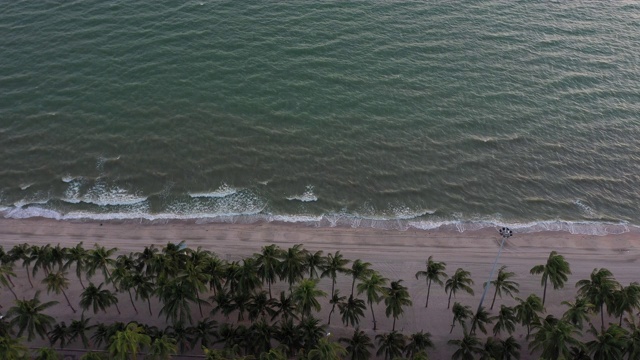 海滩上没有人视频素材