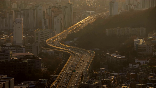 首尔城市交通和日出风景/韩国首尔视频素材