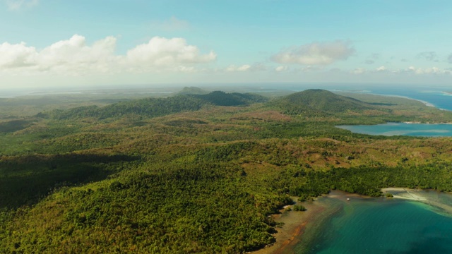 热带岛屿的海岸线。Balabac岛,巴拉望视频素材