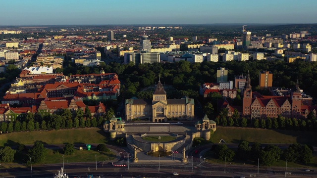 鸟瞰图Szczecin全景包括Akademia Morska，国家博物馆和Zachodniopomorski Urząd Wojewódzki，波兰视频素材