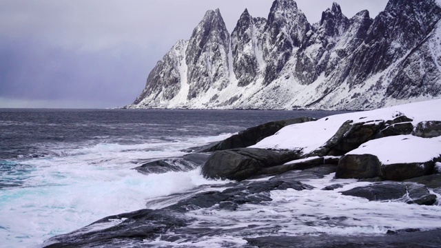 罗浮敦岛冬季海滨美景视频素材