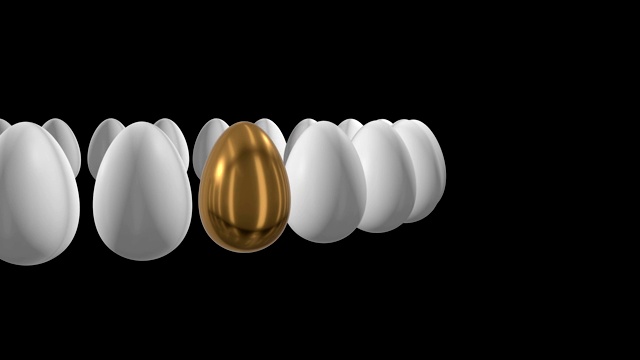 金蛋排成一排的白蛋。3 d渲染。复活节，挤出人群，经营理念。视频素材
