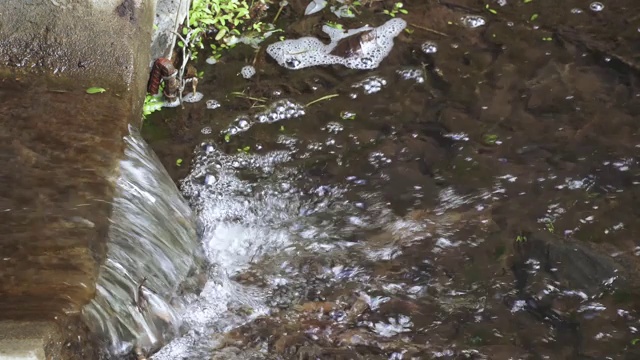 城市的排水管道视频素材