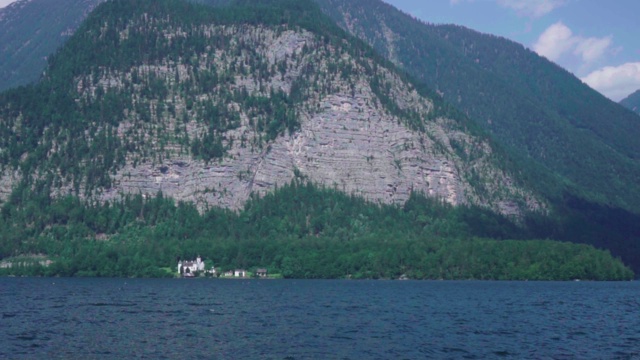 哈尔斯塔特奥地利湖泊和山脉全景视频素材