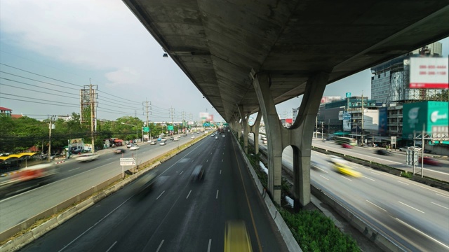 时间流逝，泰国曼谷邦那-特路高速公路交通堵塞。视频素材