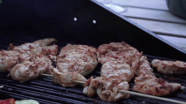 正在烧烤的食物视频素材