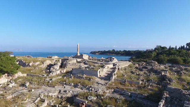 埃伊纳岛岛,希腊。阿波罗神庙(科洛纳山)。视频素材