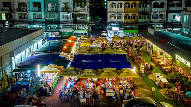 曼谷夜市的延时拍摄视频素材