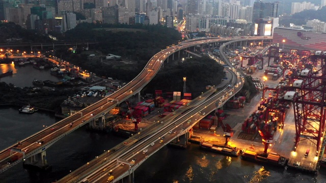 鸟瞰香港市区交通公路视频素材