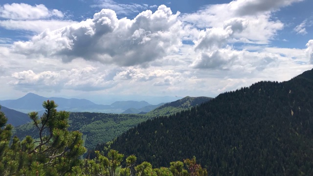 鞑靼，自然山斯洛伐克全景。国家塔特拉公园景观，波兰。视频素材