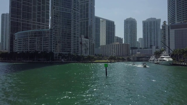 迈阿密市中心佛罗里达和迈阿密河鸟瞰图视频素材