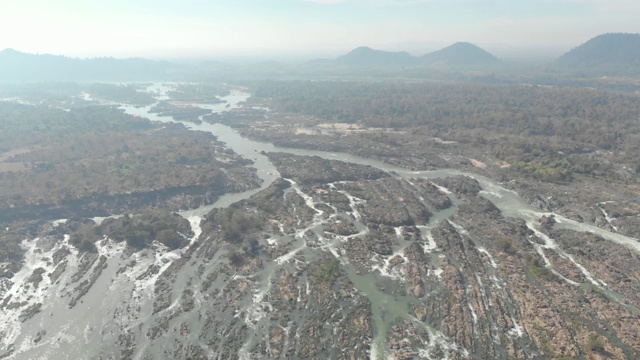 飞越Don Det和老挝湄公河4000个岛屿视频素材