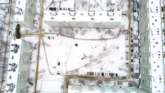 雪院子与操场和夏季剧场鸟瞰图视频素材