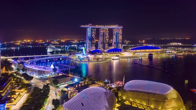 夜晚的新加坡城市天际线。鸟瞰图超延时4k视频。视频素材