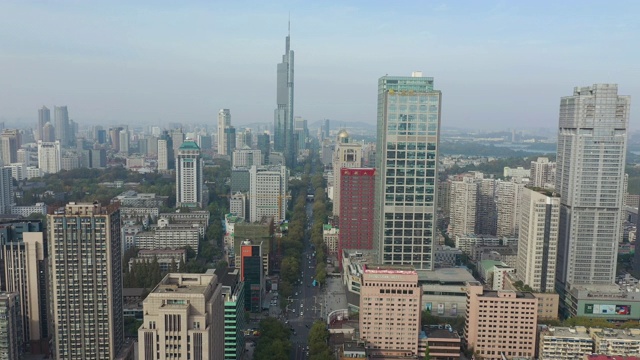 晴天南京市市中心最高的建筑交通街道航拍全景4k中国视频素材