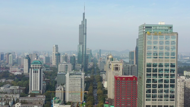 晴天南京市市中心最高的建筑交通街道航拍全景4k中国视频素材