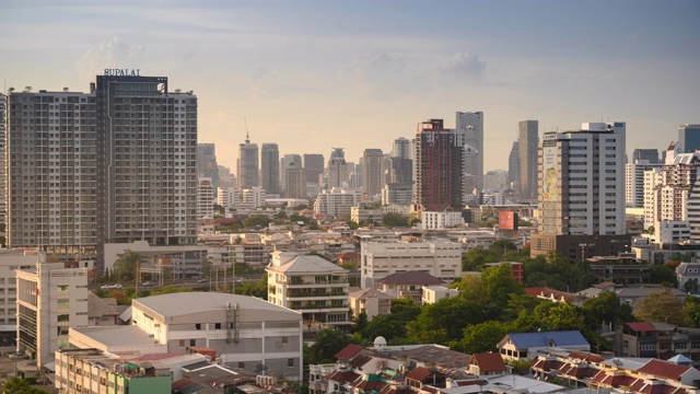 日落延时全景曼谷市和湄南河，泰国视频素材