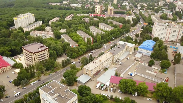 一个农业小镇的住宅、街道、道路视频素材