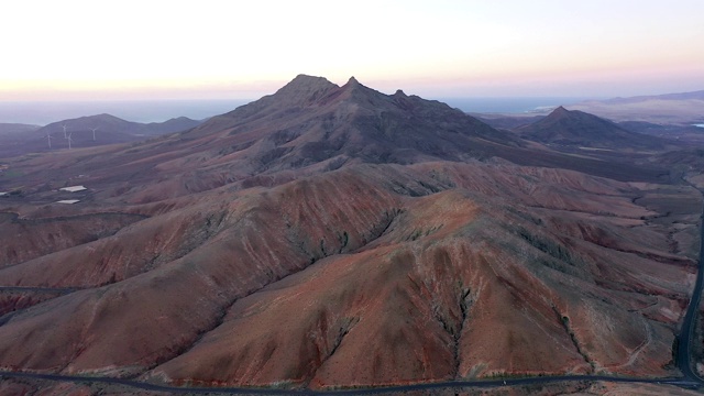 西班牙，加那利群岛，富埃特文图拉，卡登火山和火山景观望向Jandia半岛视频素材