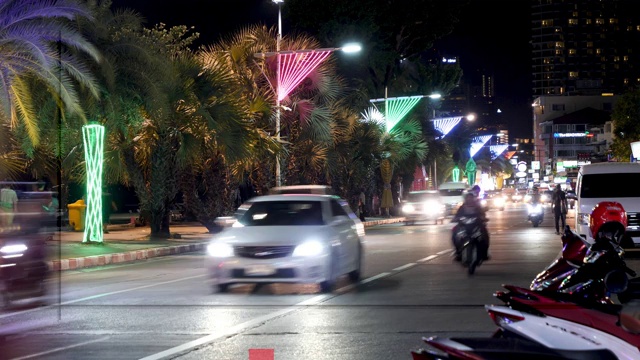 泰国芭堤雅海滩道路交通场景与数据图显示，最近的新冠病毒危机造成的旅游、金融和经济冲击视频素材