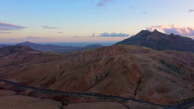 西班牙，加那利群岛，富埃特文图拉，卡登火山和火山景观望向Jandia半岛视频素材