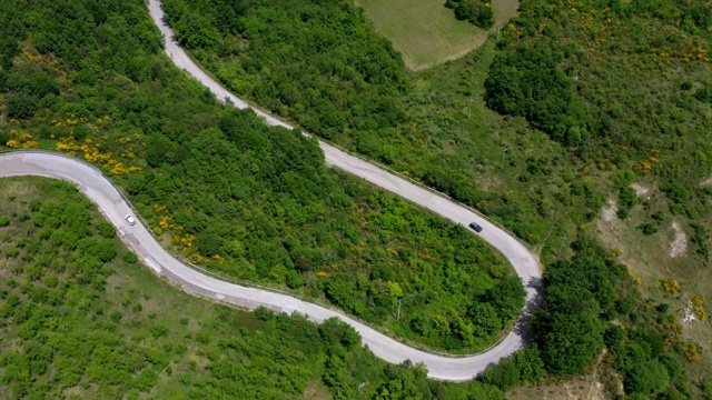 意大利莫利塞乡村蜿蜒的道路视频素材