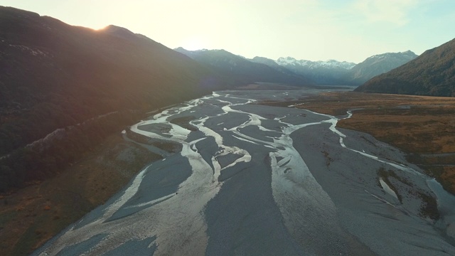 鸟瞰图河流景观视频素材