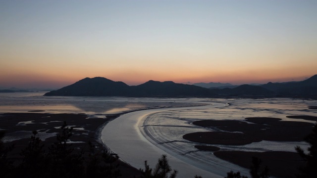 从日落到夜晚的顺天门湾/顺天城，全罗南道，韩国视频素材