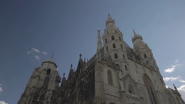 Stephansdom(圣斯蒂芬大教堂)/奥地利维也纳视频素材