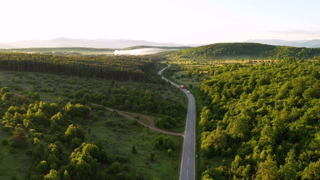 公路旅行视频素材